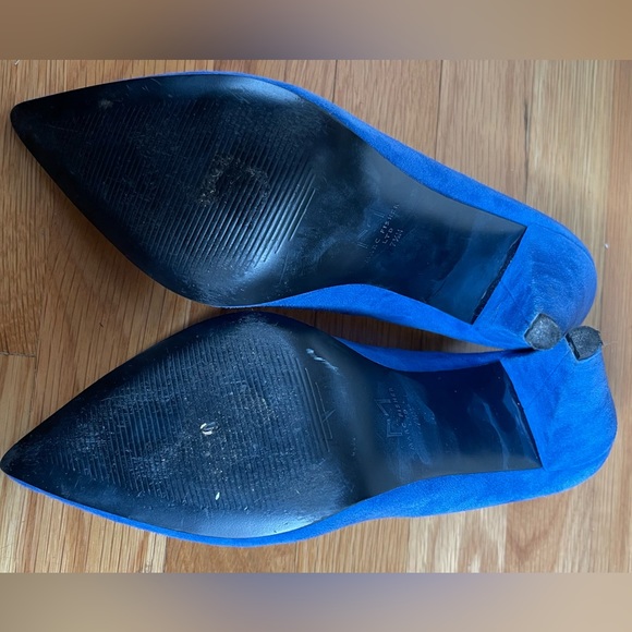 Blue Suede Marc Fisher Pumps - Picture 6 of 7